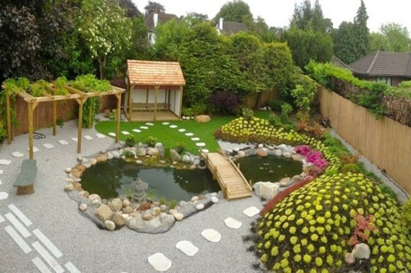 cải tạo nhà sân vườn đầy sinh khí với hồ nước nhỏ